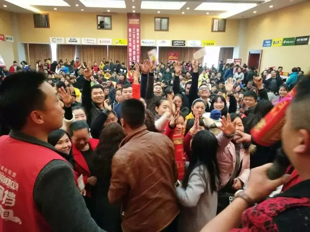 熱烈祝賀亮閣門窗益陽專賣店聯(lián)盟活動61單完美落地！