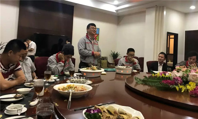 亮閣門窗｜家庭文化系列報道之——傳承孝道文化！