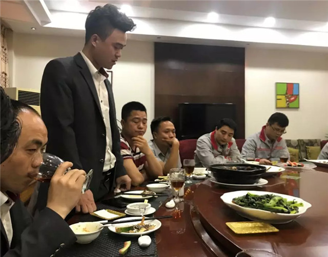 亮閣門窗｜家庭文化系列報道之——傳承孝道文化！