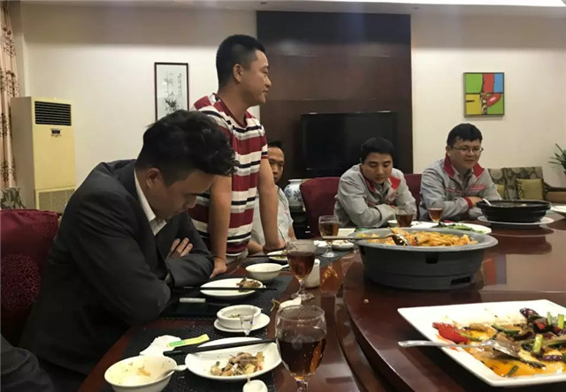 亮閣門窗｜家庭文化系列報道之——傳承孝道文化！