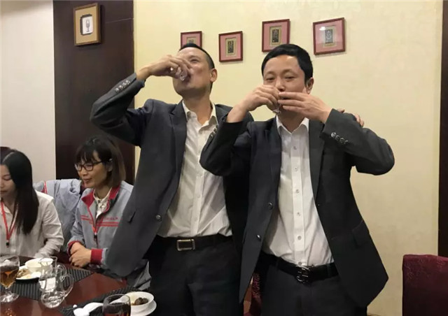 亮閣門窗｜家庭文化系列報道之——傳承孝道文化！