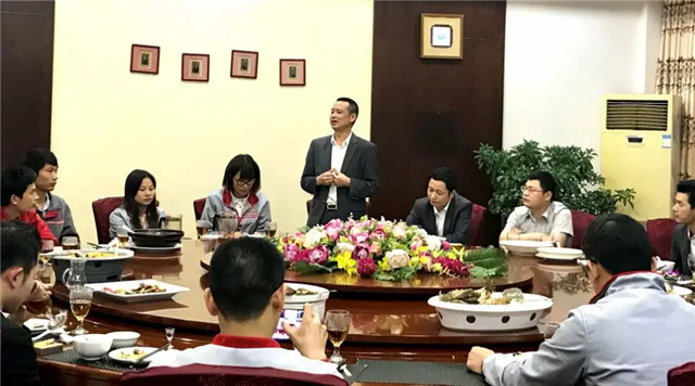 亮閣門窗｜家庭文化系列報道之——傳承孝道文化！
